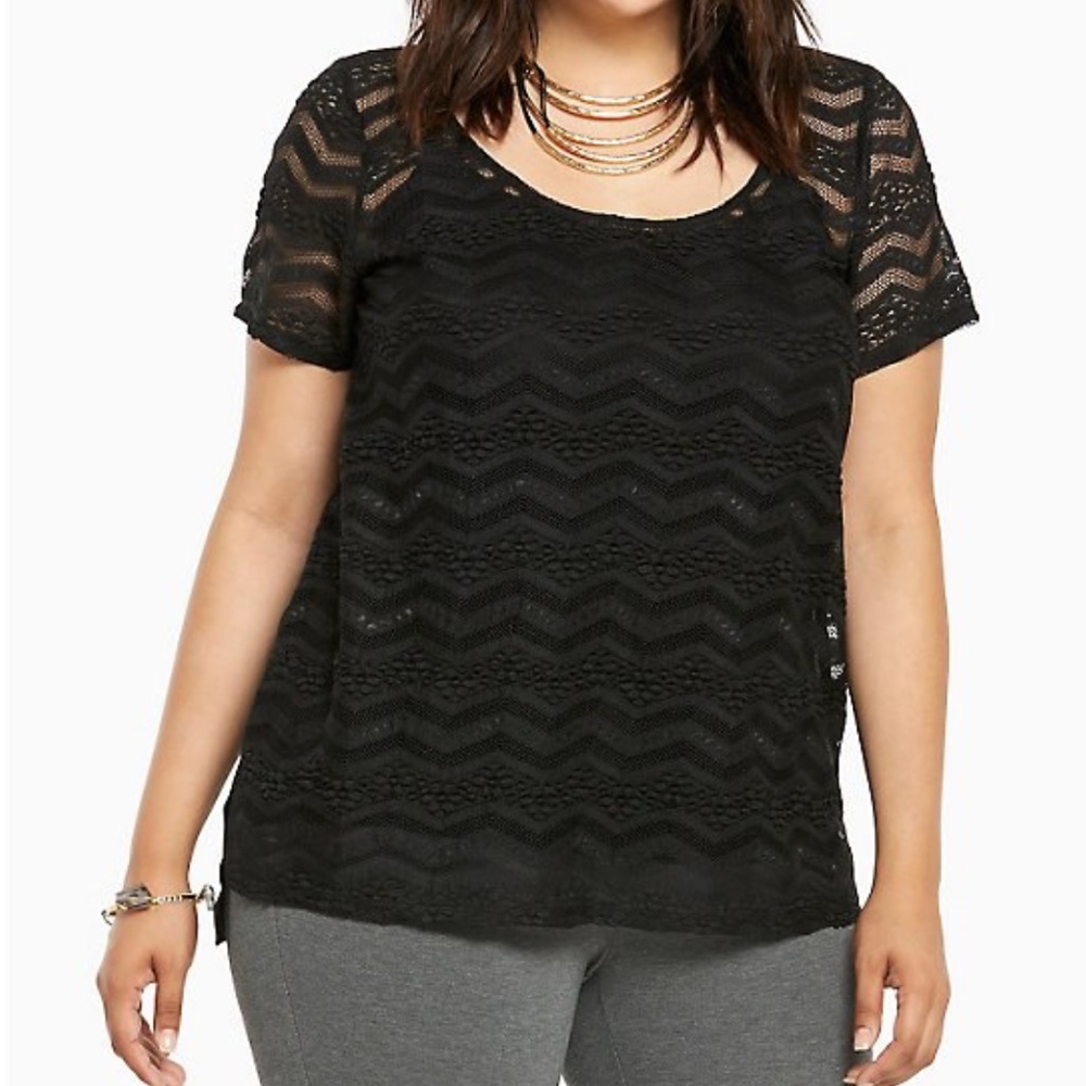 NWT torrid size 1 lace front top